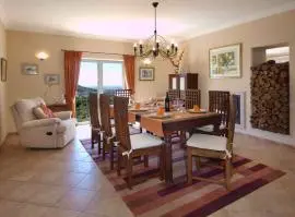 Algarve Portugal, Luxury Villa for Rent, Superb Coastal Views, Infinity Pool.
